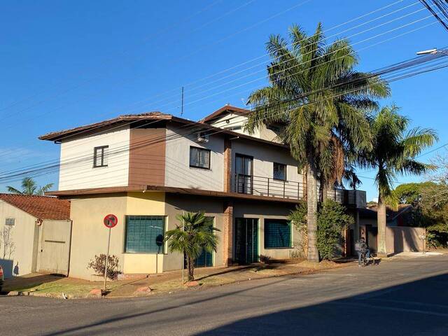 #1917 - Casa para Venda em Arapongas - PR - 1