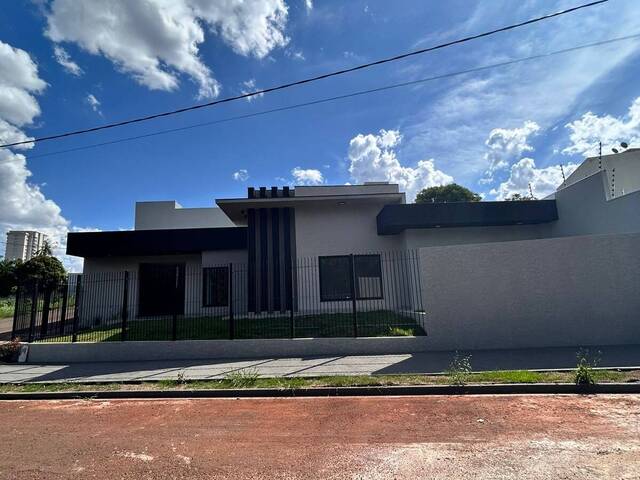 #1958 - Casa para Venda em Arapongas - PR - 2