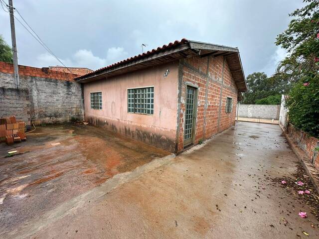 #88016.001 - Casa para Locação em Arapongas - PR - 2