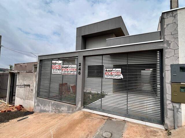 #1965 - Casa para Venda em Arapongas - PR - 1