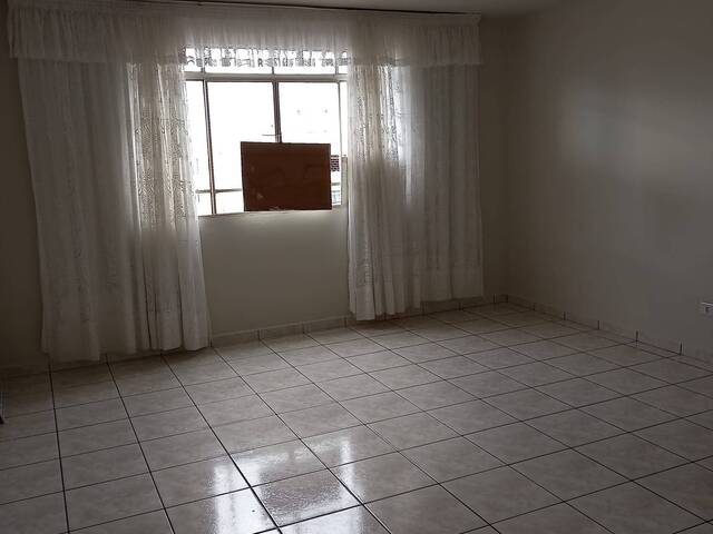 #2000 - Apartamento para Venda em Arapongas - PR